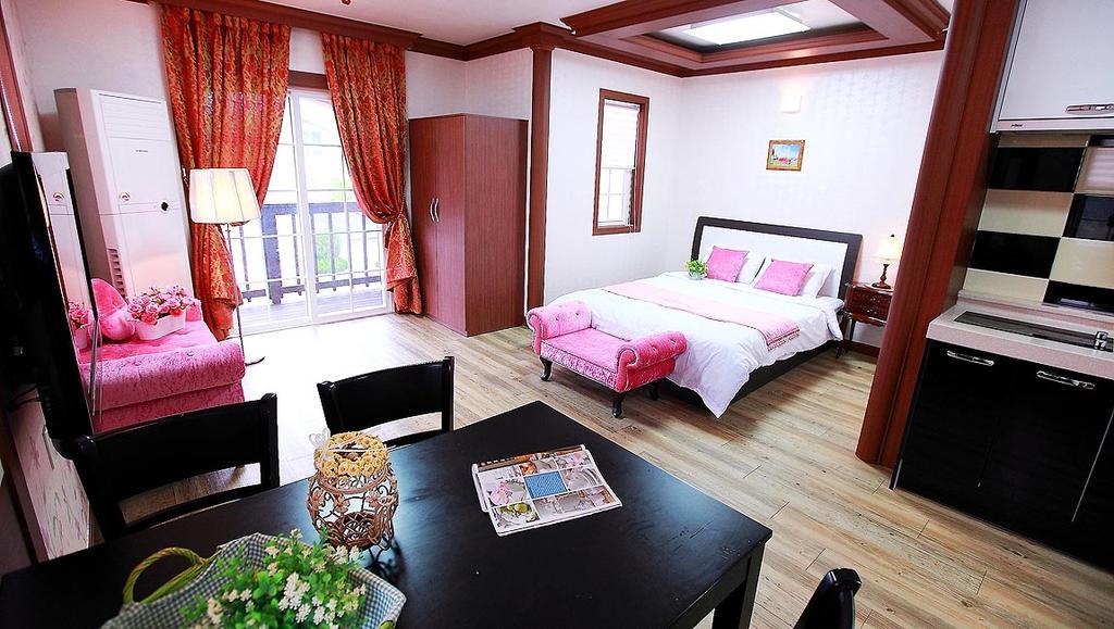 Jijunghae Pension Gyeongju Exterior photo