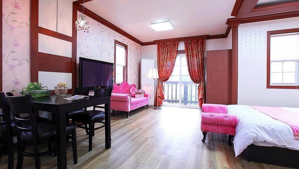 Jijunghae Pension Gyeongju Exterior photo